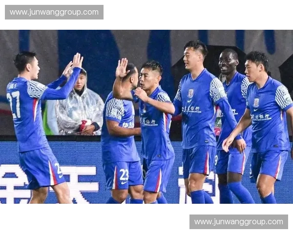 申花比赛直播精彩呈现全面解析球队表现与胜负关键时刻